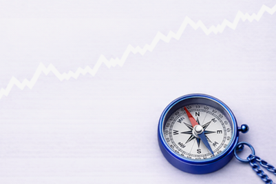 Kompass zeigt die Richtung